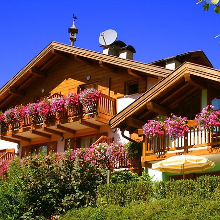 Residence Lagorai - Fiemme Holidays Predazzo Buitenkant foto